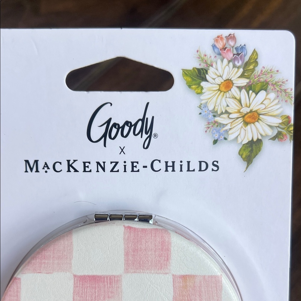 MacKenzie-Childs Pink and White Checkered Compact NWT - Picture 2 of 5